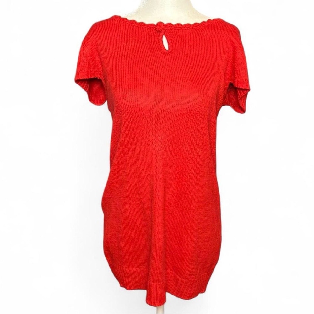 Verty Red Crochet Design
